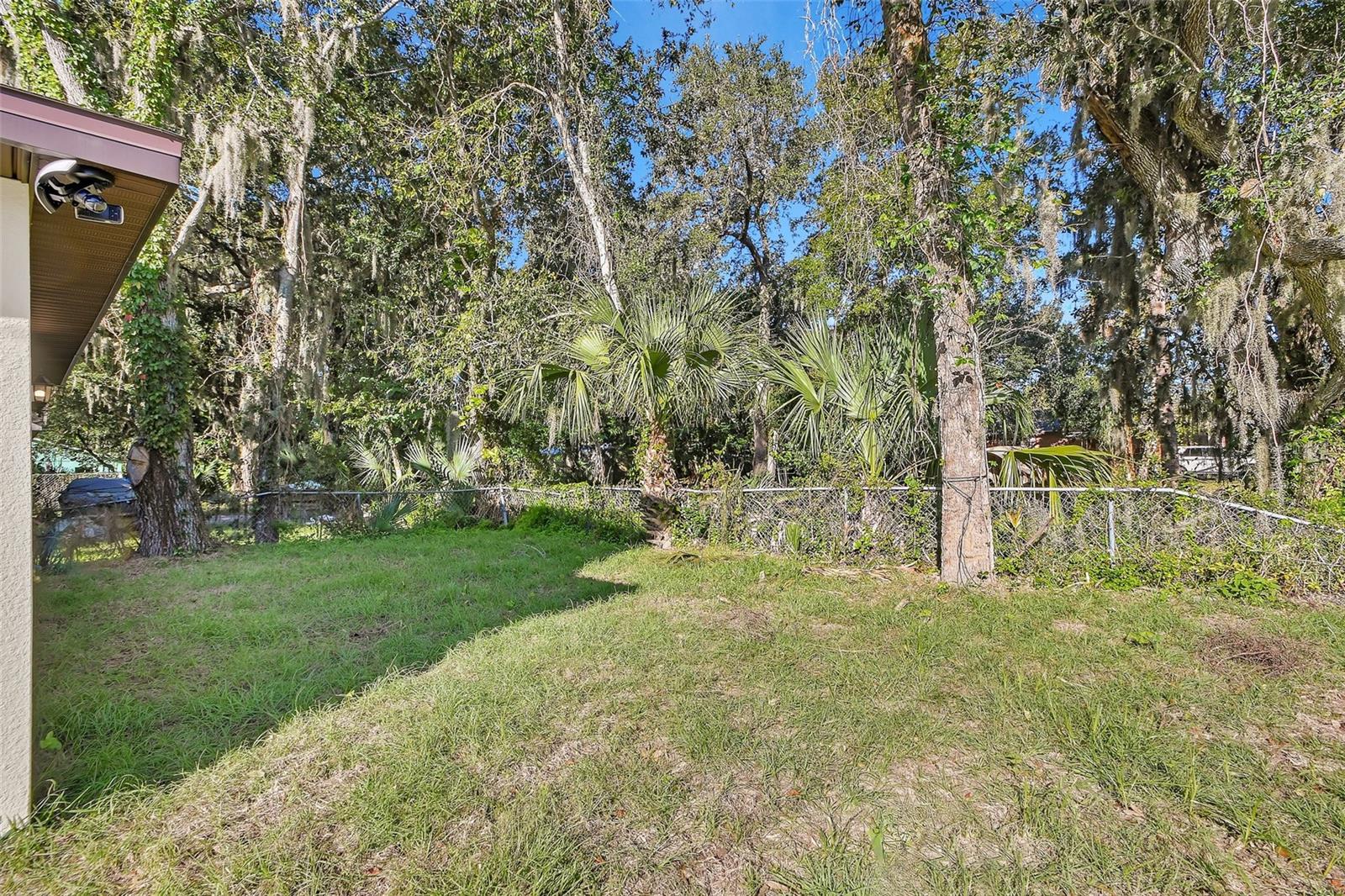 Image 27 of 32 For 704 Cedar Street