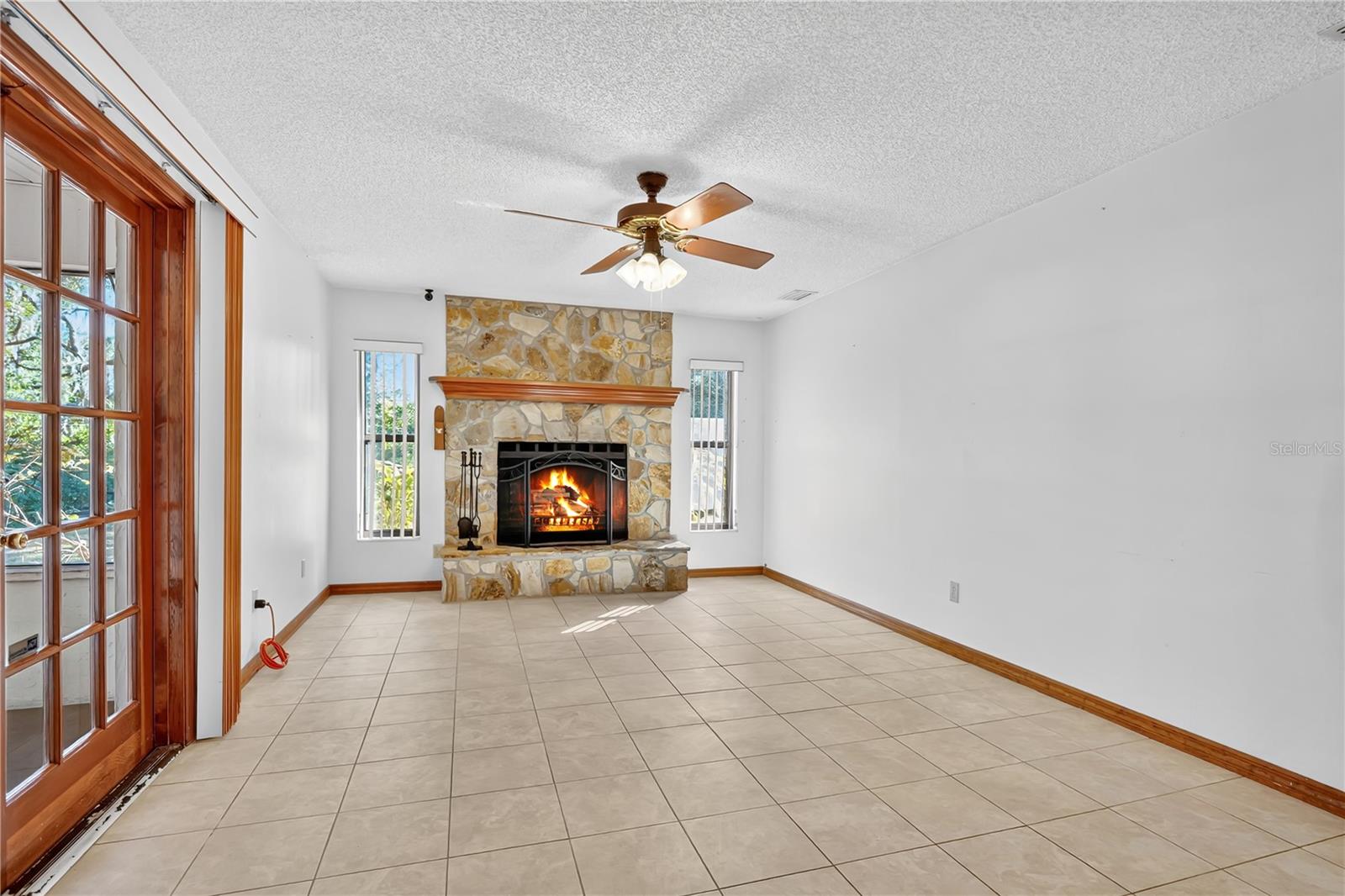 Image 12 of 33 For 912 Sylva Avenue