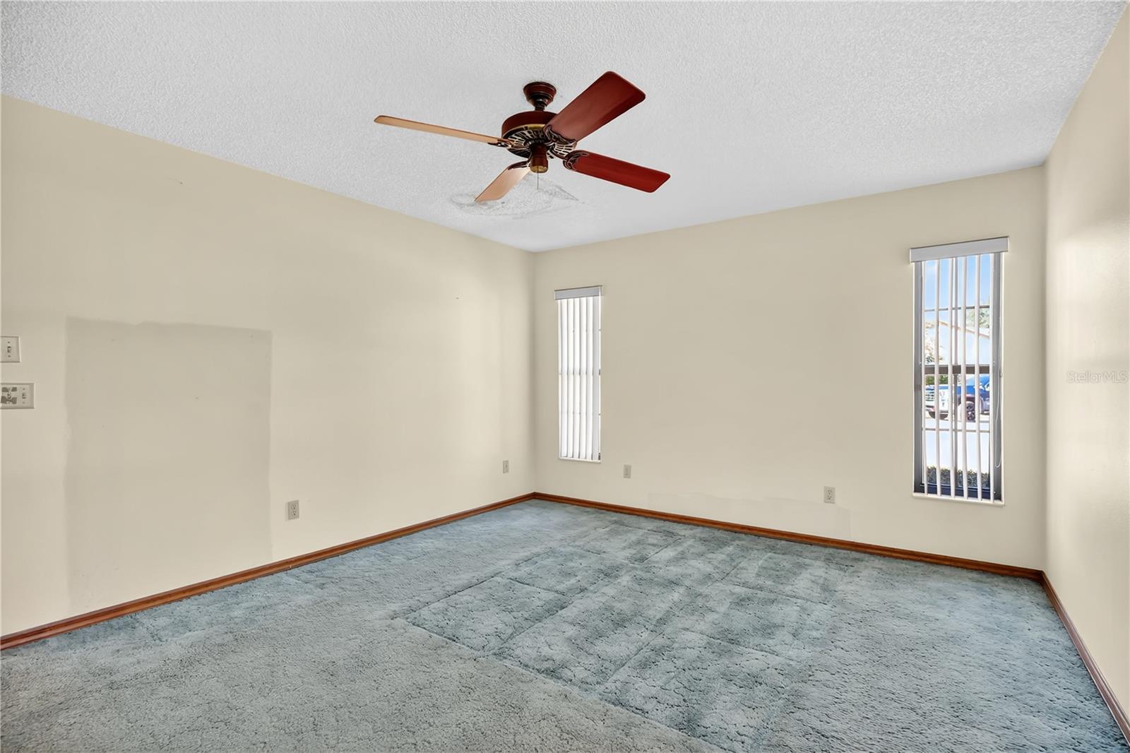 Image 15 of 33 For 912 Sylva Avenue