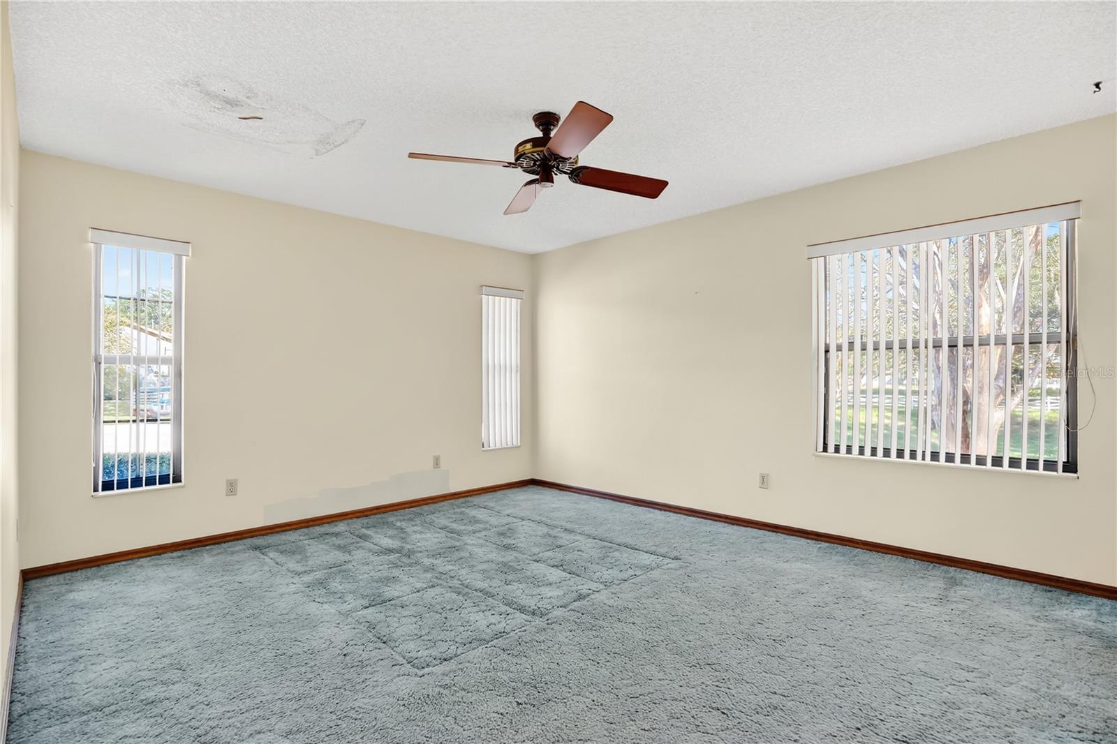 Image 16 of 33 For 912 Sylva Avenue