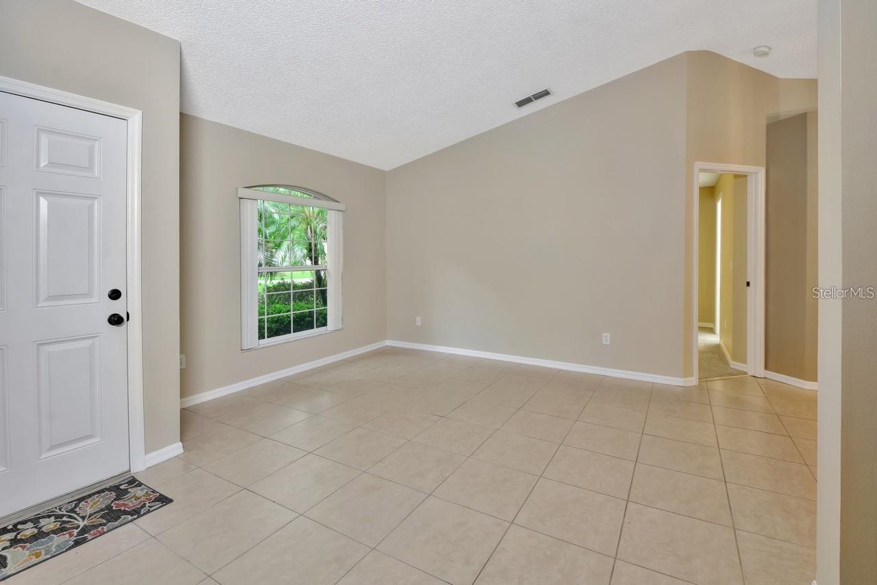 Image 6 of 31 For 1300 Benton Lake Drive E