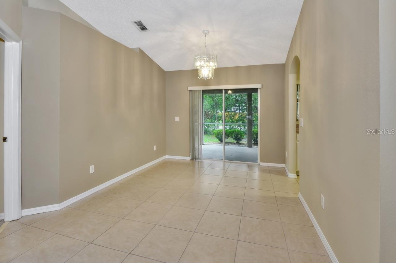 Image 9 of 31 For 1300 Benton Lake Drive E