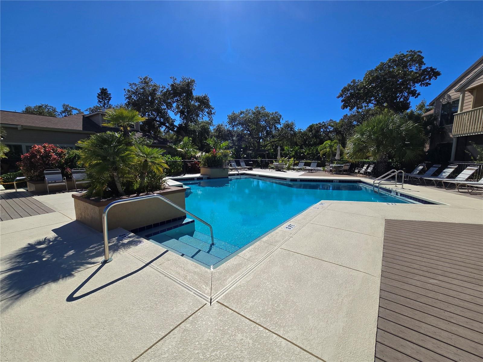 Image 14 of 26 For 1401 Palmetto Avenue 809