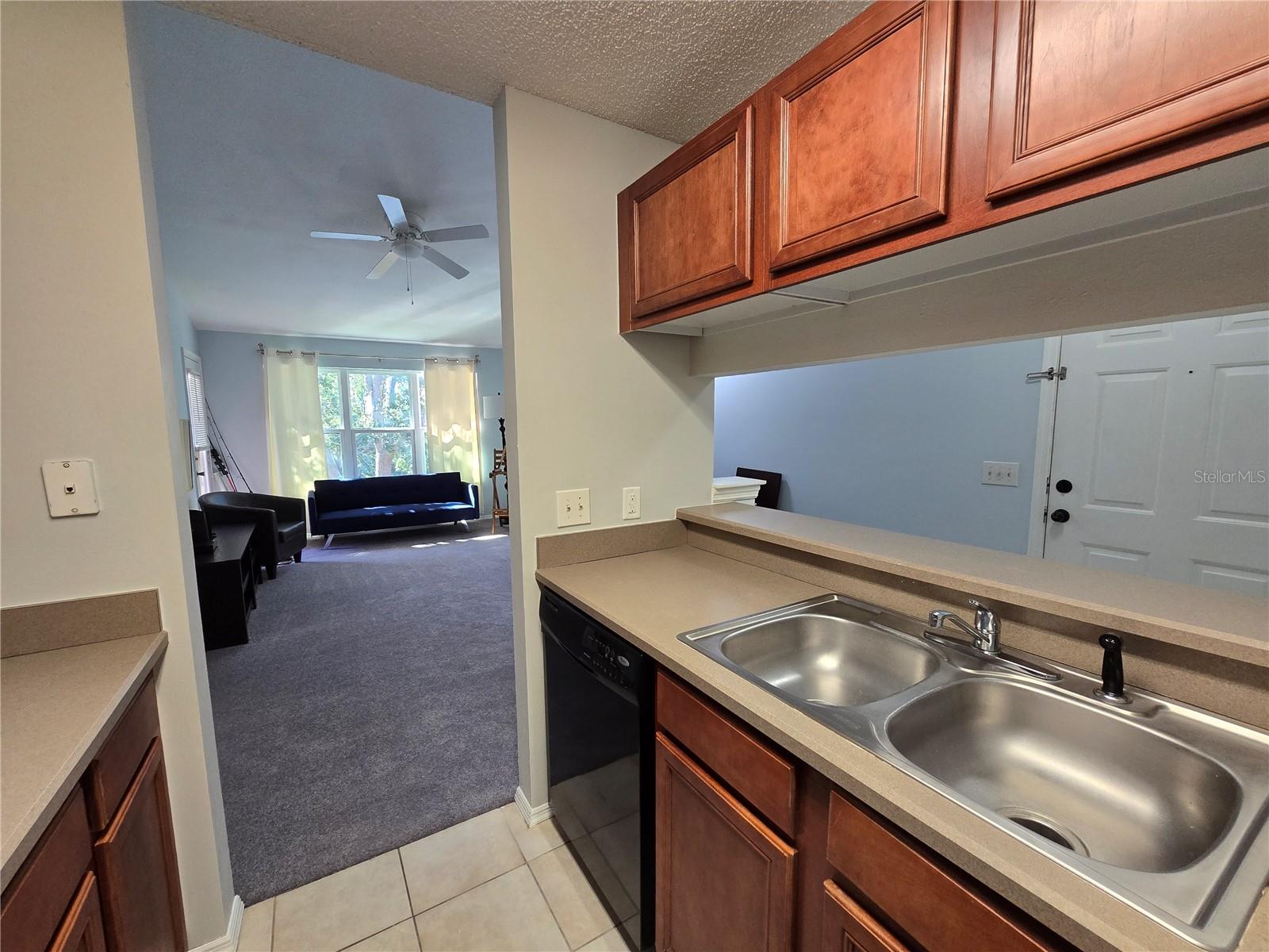 Image 3 of 26 For 1401 Palmetto Avenue 809