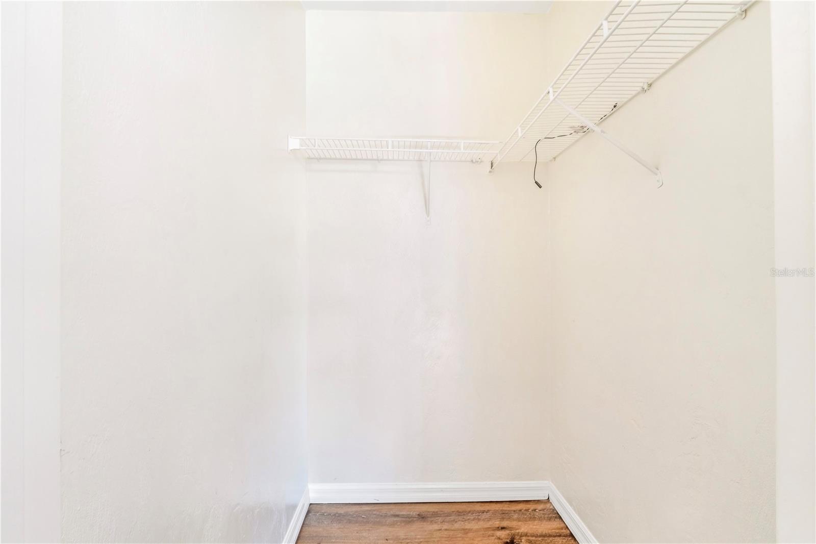 Image 24 of 31 For 816 Grove Avenue