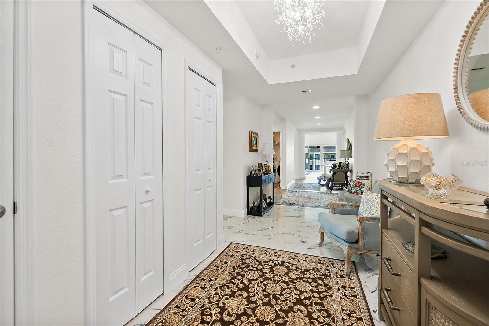 Image 38 of 59 For 2 Oceans West Boulevard 606