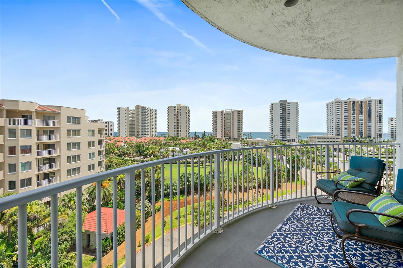 Image 5 of 59 For 2 Oceans West Boulevard 606