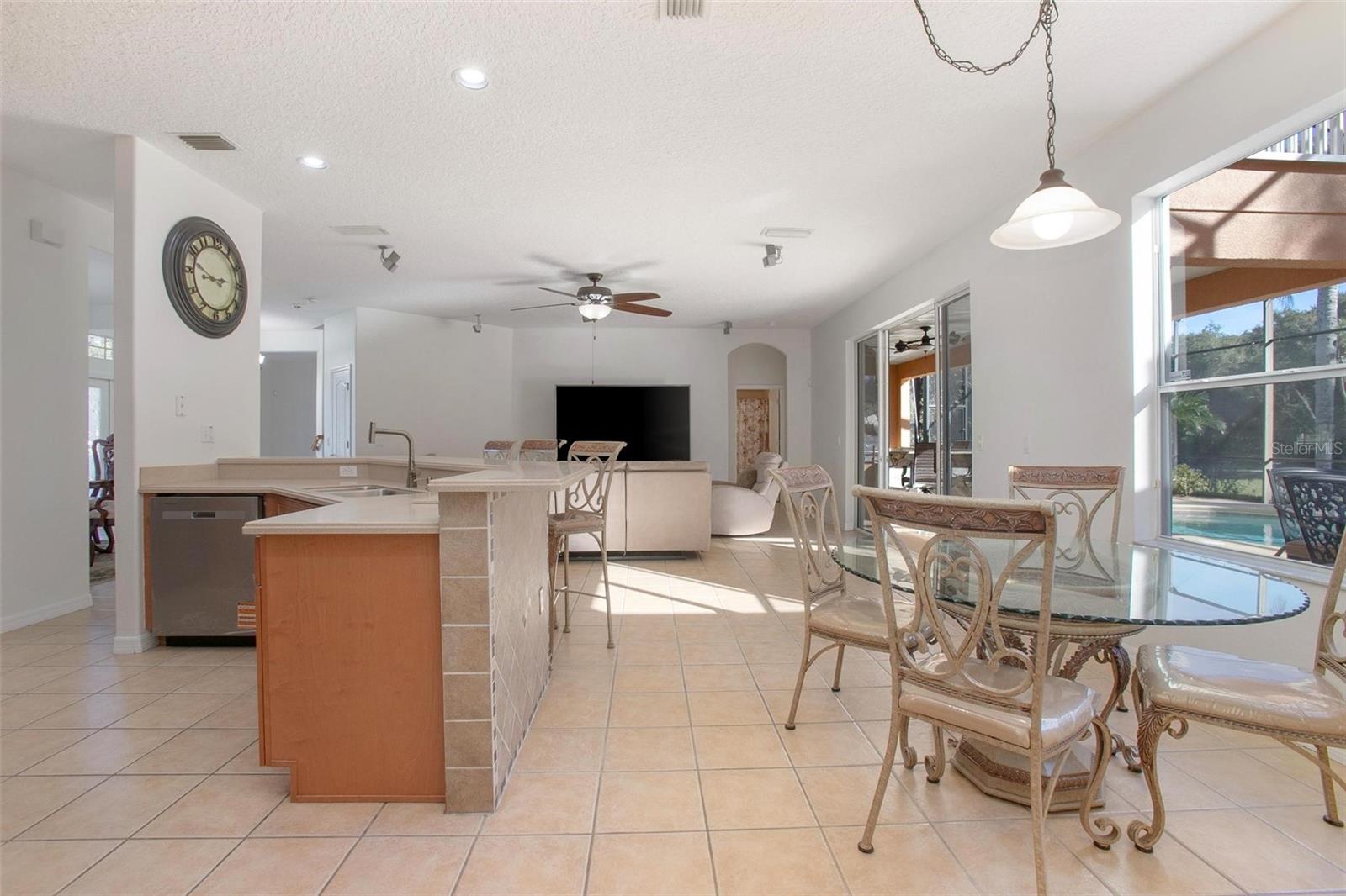 Image 17 of 58 For 334 Crystal Pond Avenue