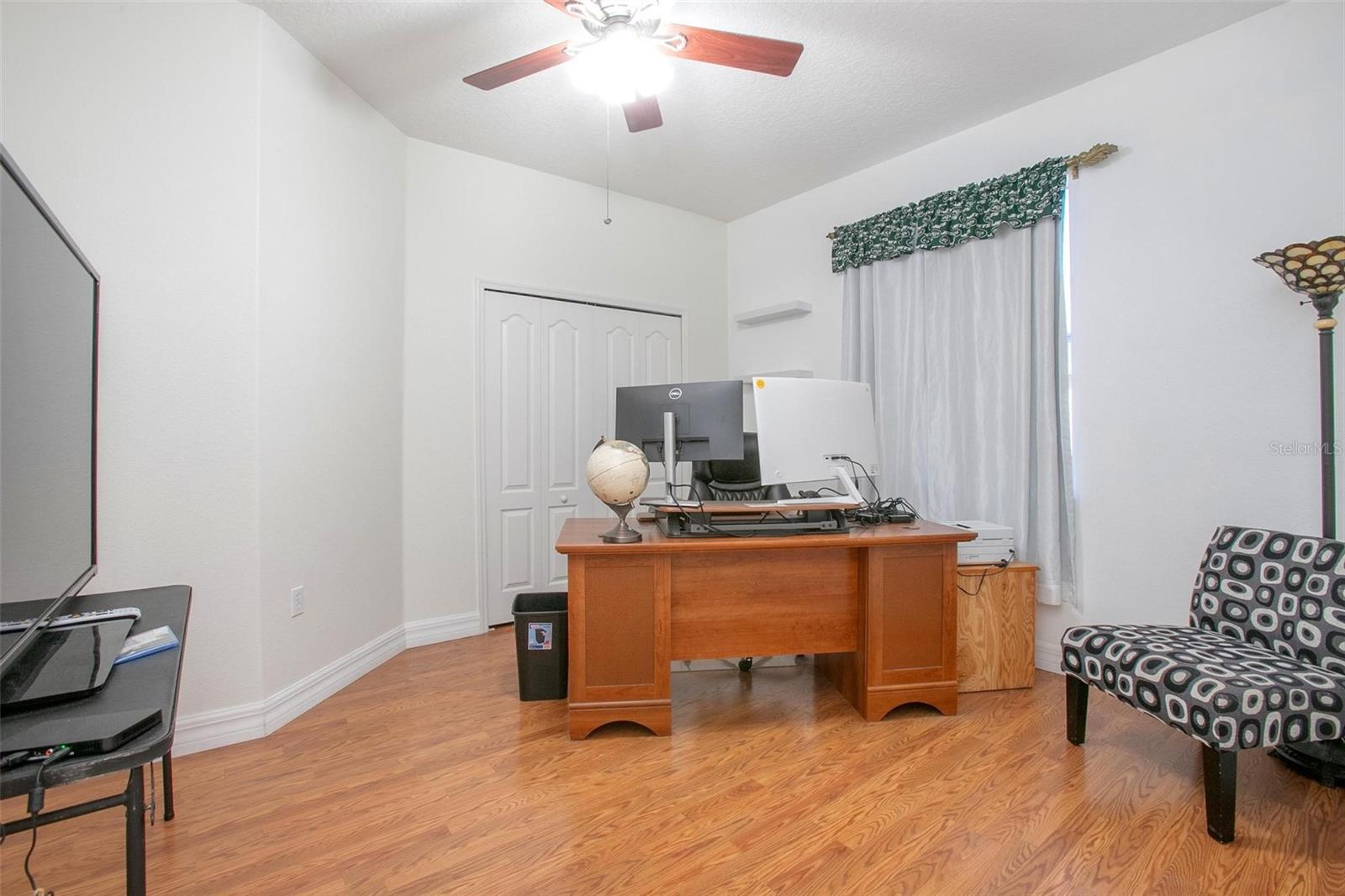 Image 22 of 58 For 334 Crystal Pond Avenue