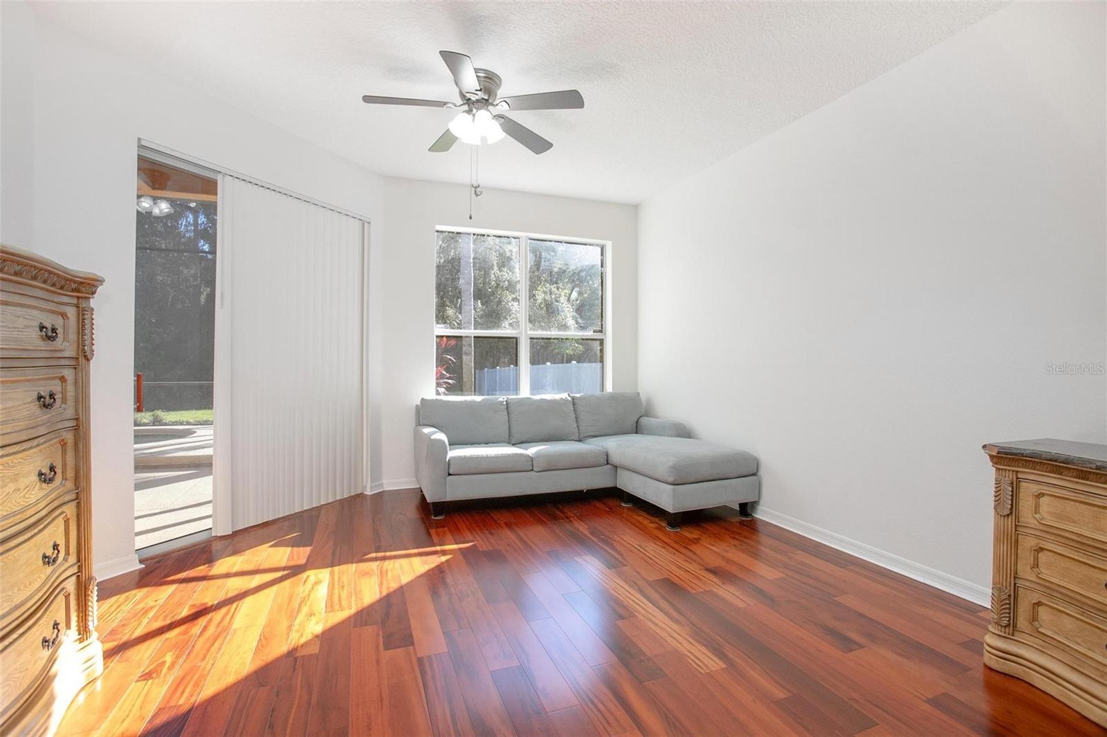 Image 25 of 58 For 334 Crystal Pond Avenue