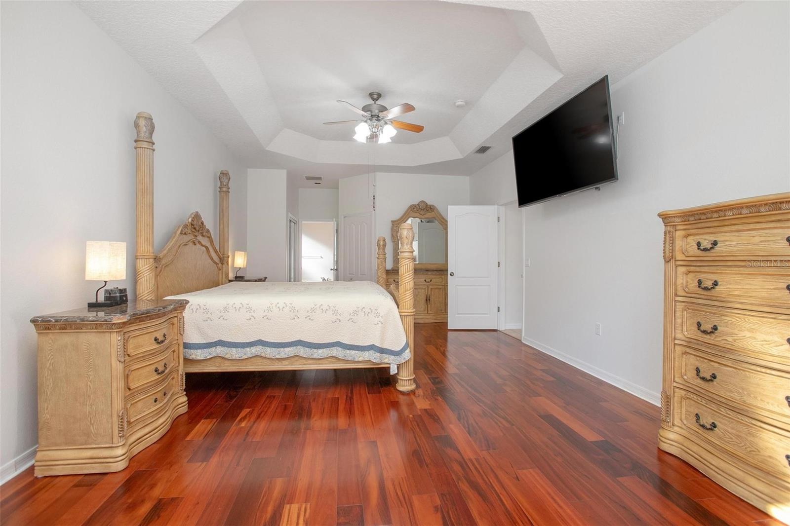 Image 26 of 58 For 334 Crystal Pond Avenue