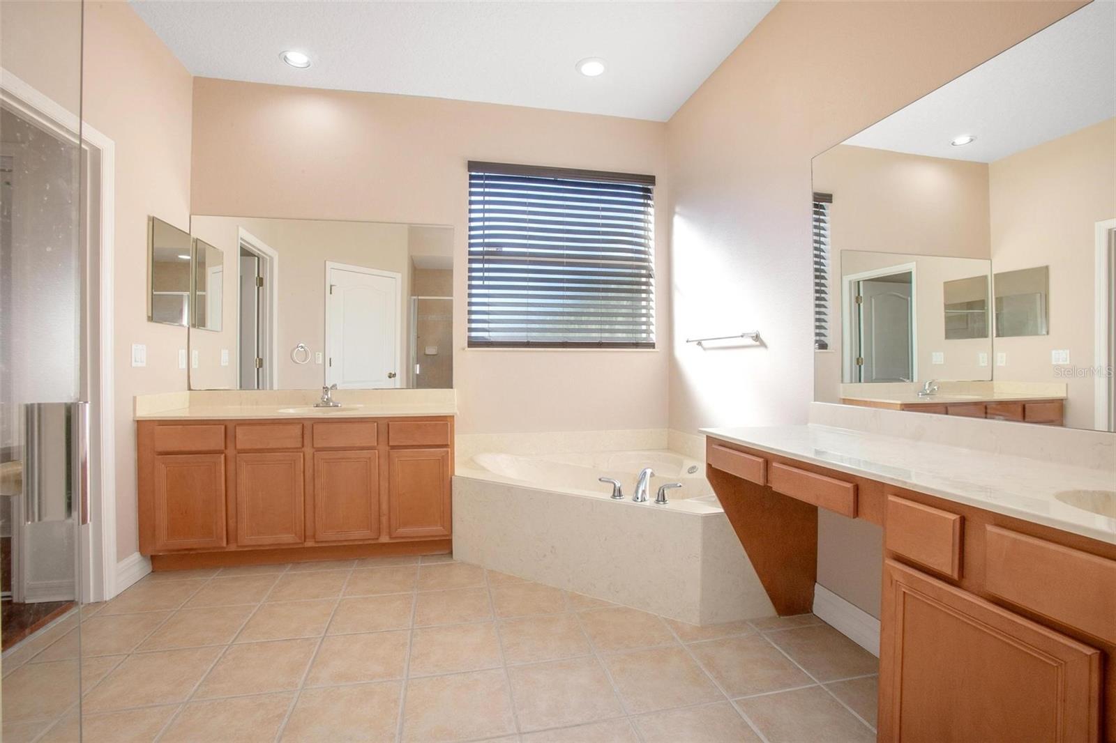 Image 27 of 58 For 334 Crystal Pond Avenue