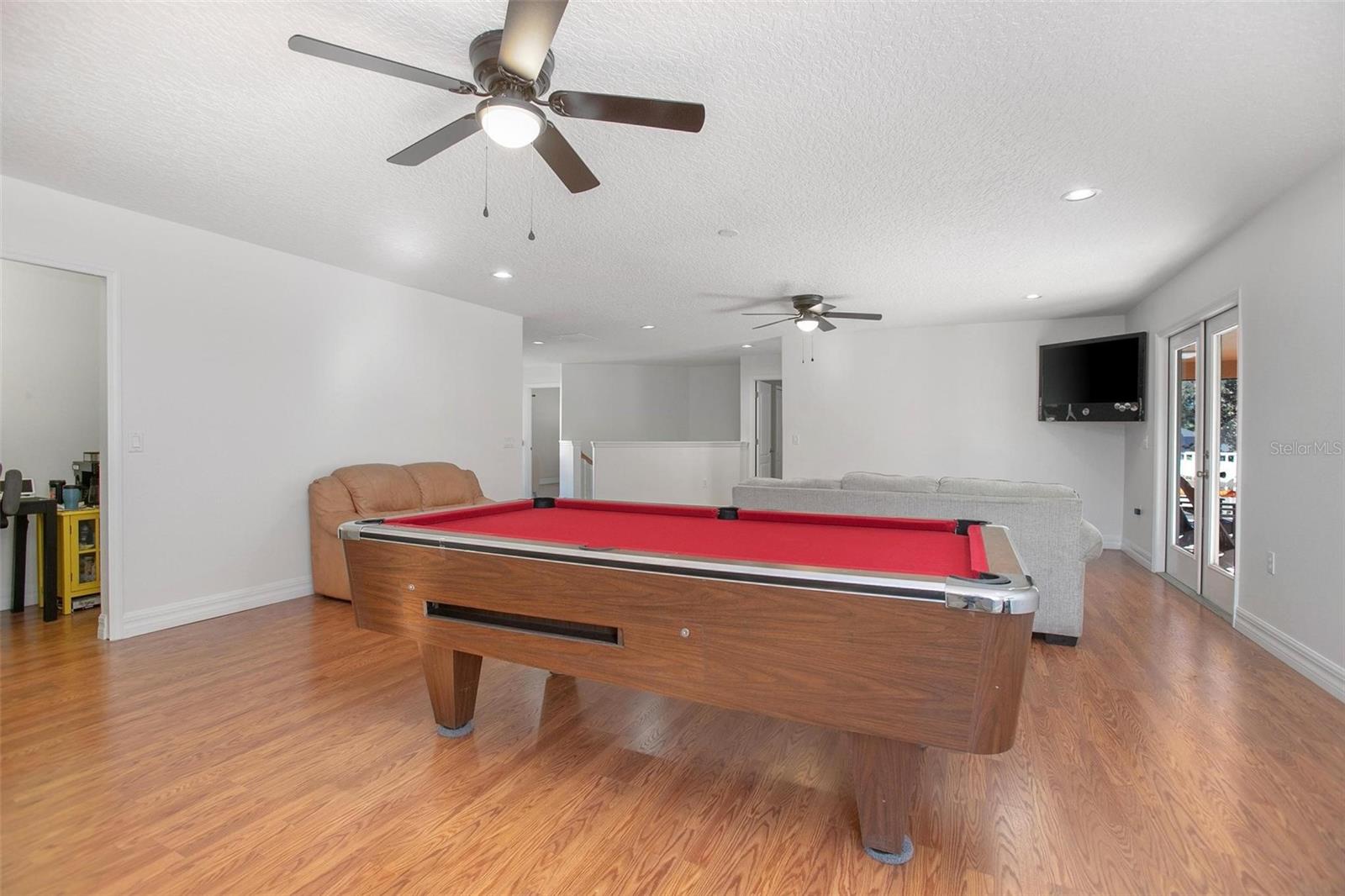 Image 32 of 58 For 334 Crystal Pond Avenue