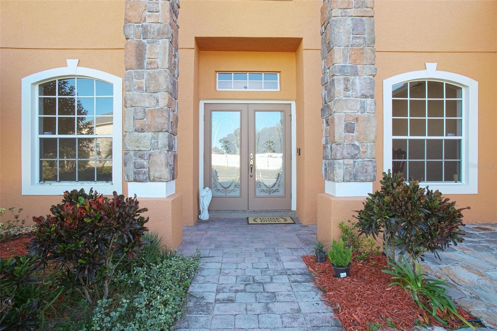 Image 4 of 58 For 334 Crystal Pond Avenue