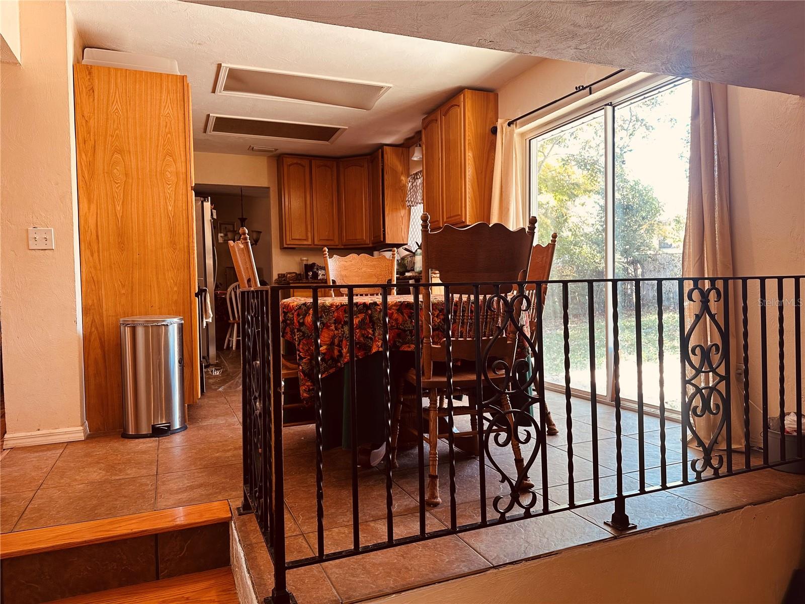 Image 4 of 20 For 1649 Shangri La Drive