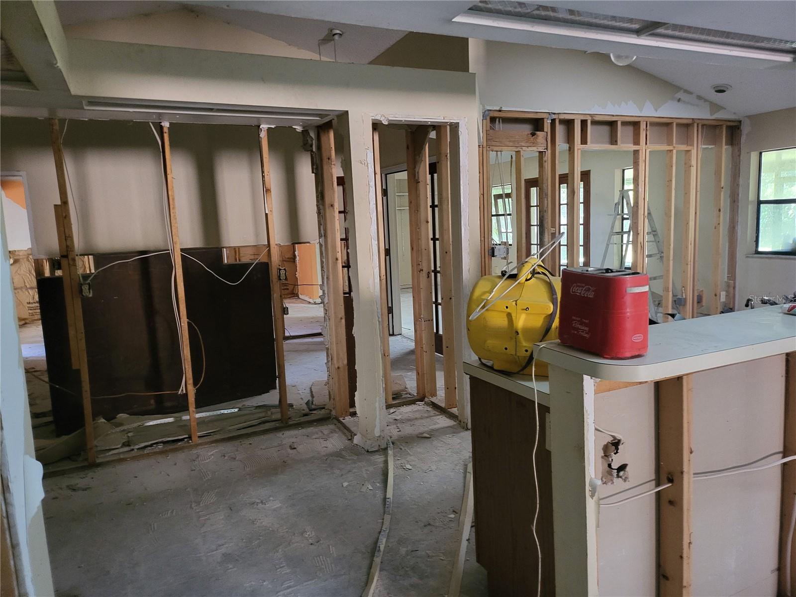 Image 6 of 19 For 908 Oakwood Cove