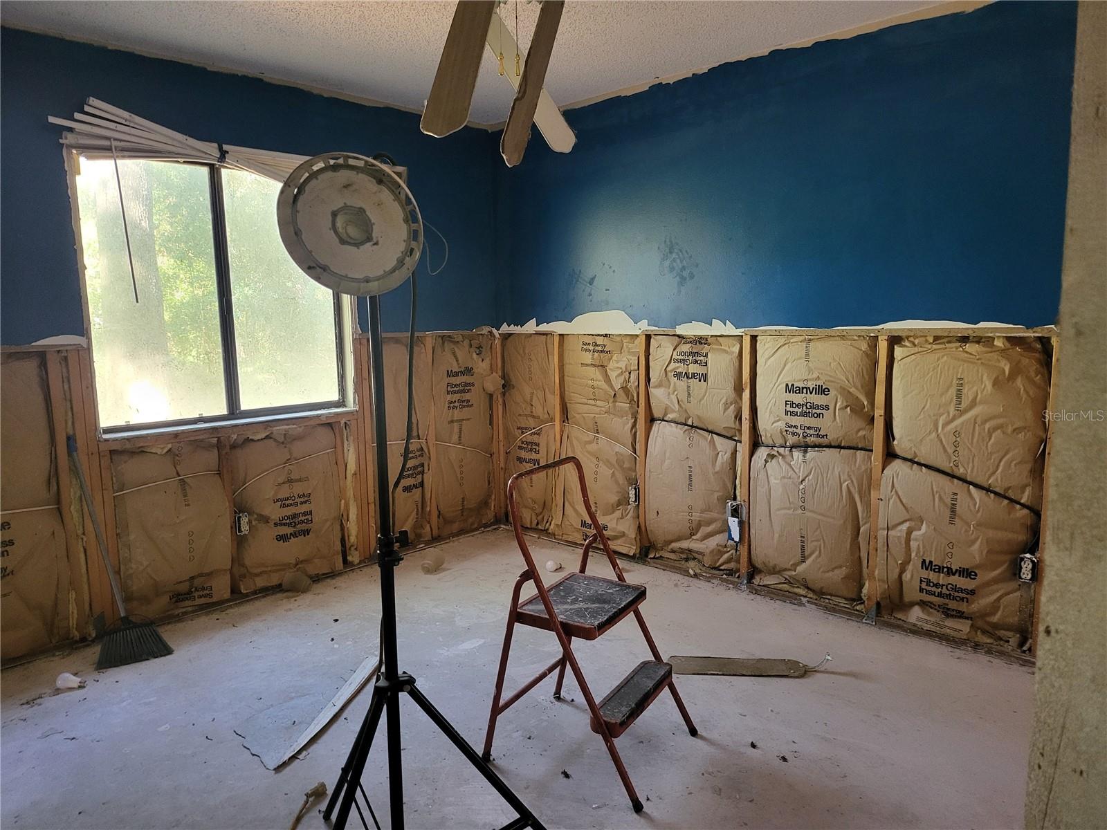 Image 8 of 19 For 908 Oakwood Cove