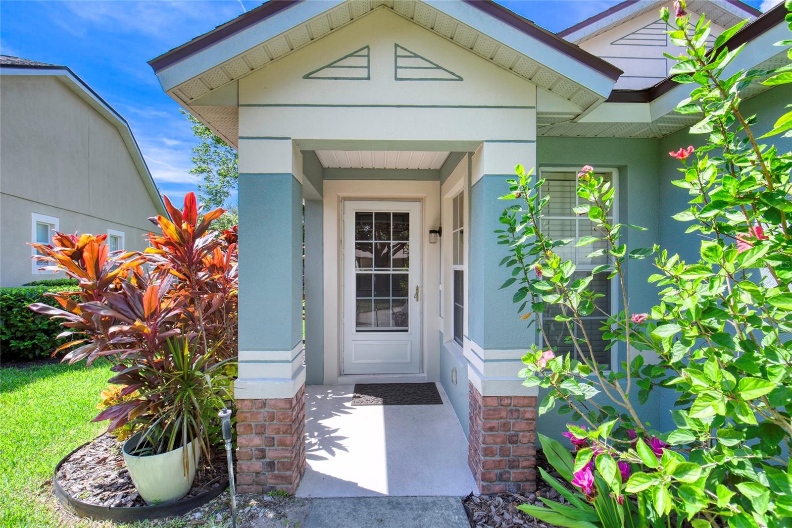 Image 6 of 50 For 120 Littleton Circle