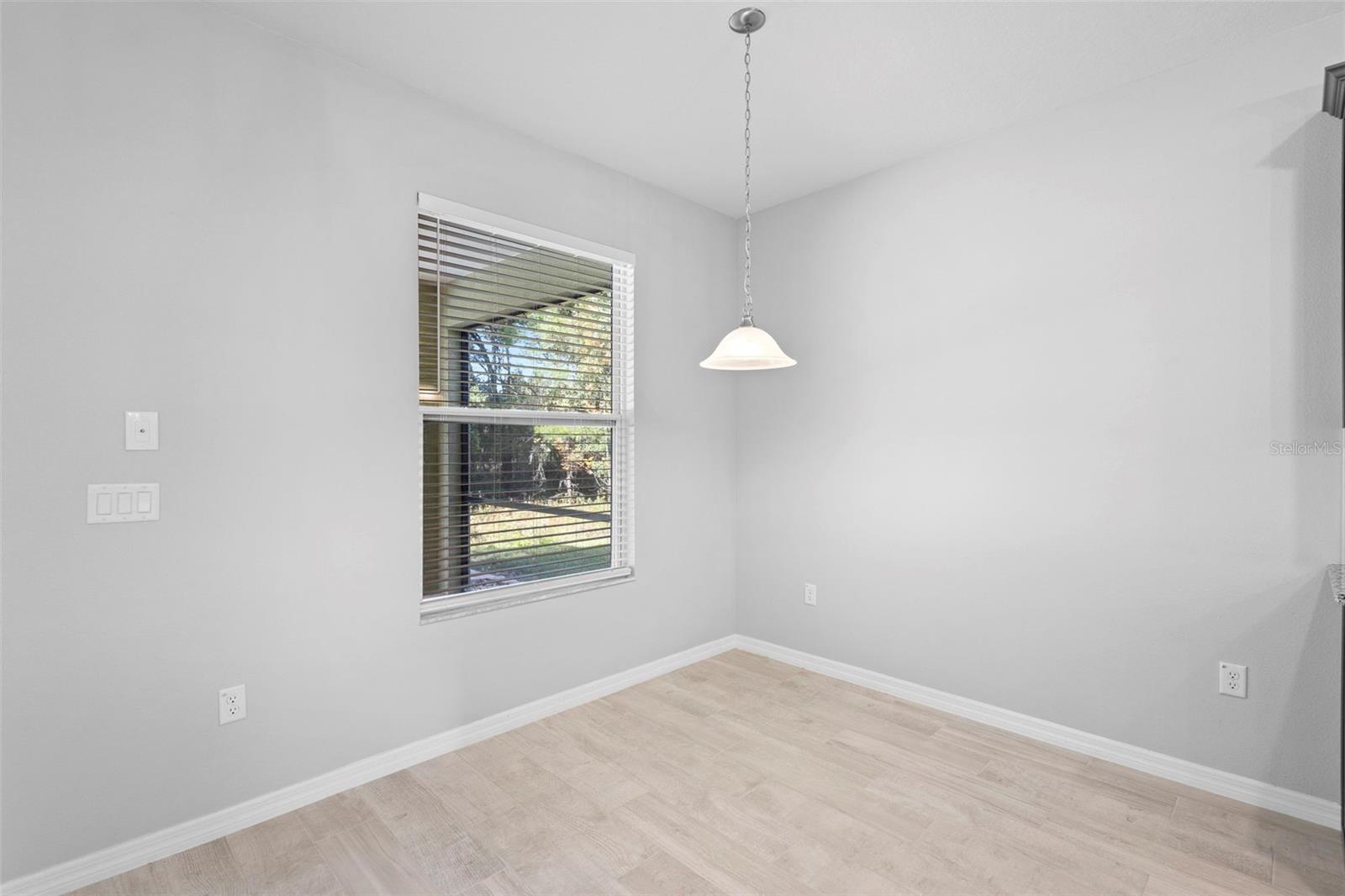 Image 17 of 54 For 402 Last Tree Drive