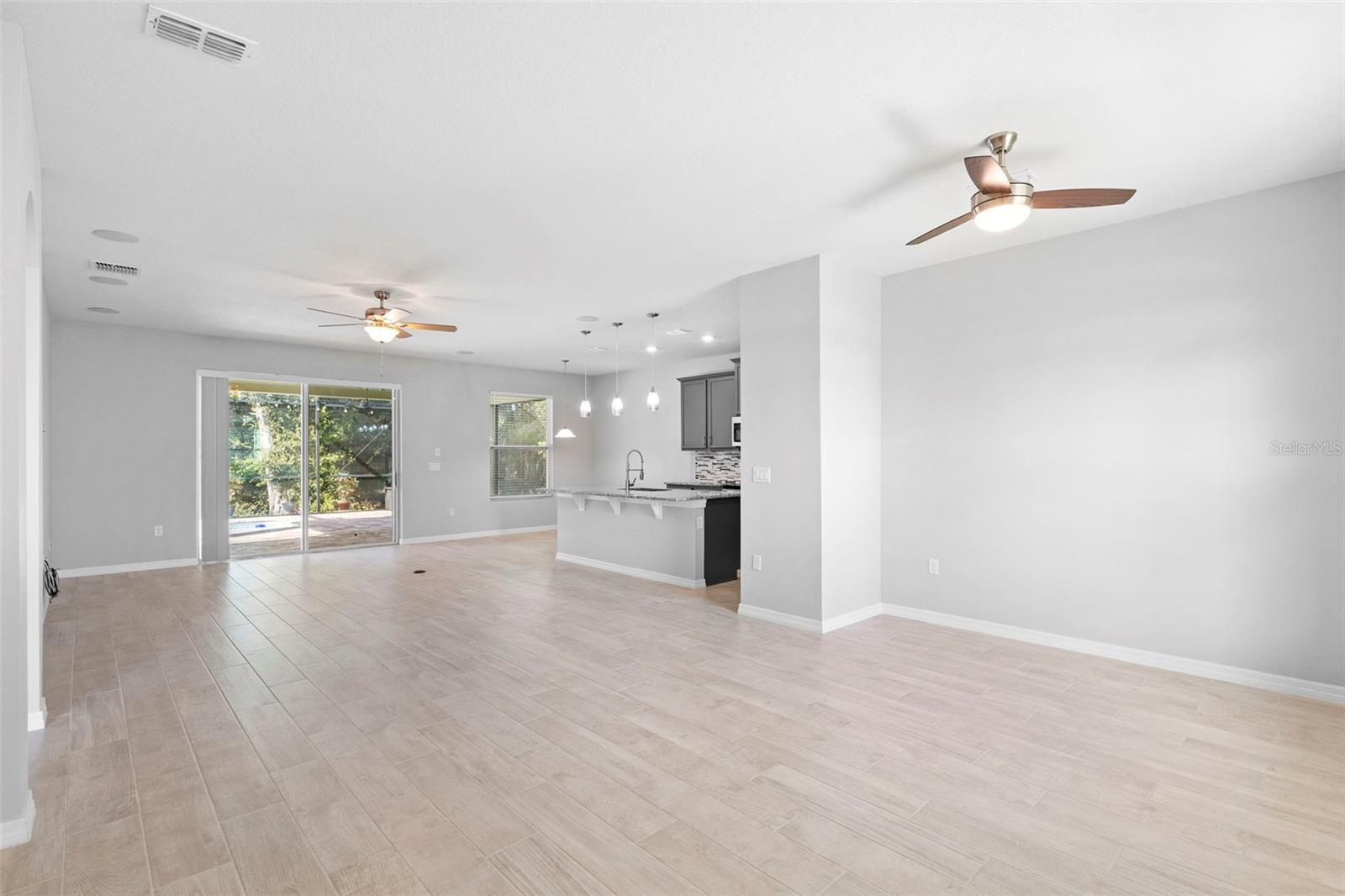 Image 23 of 54 For 402 Last Tree Drive