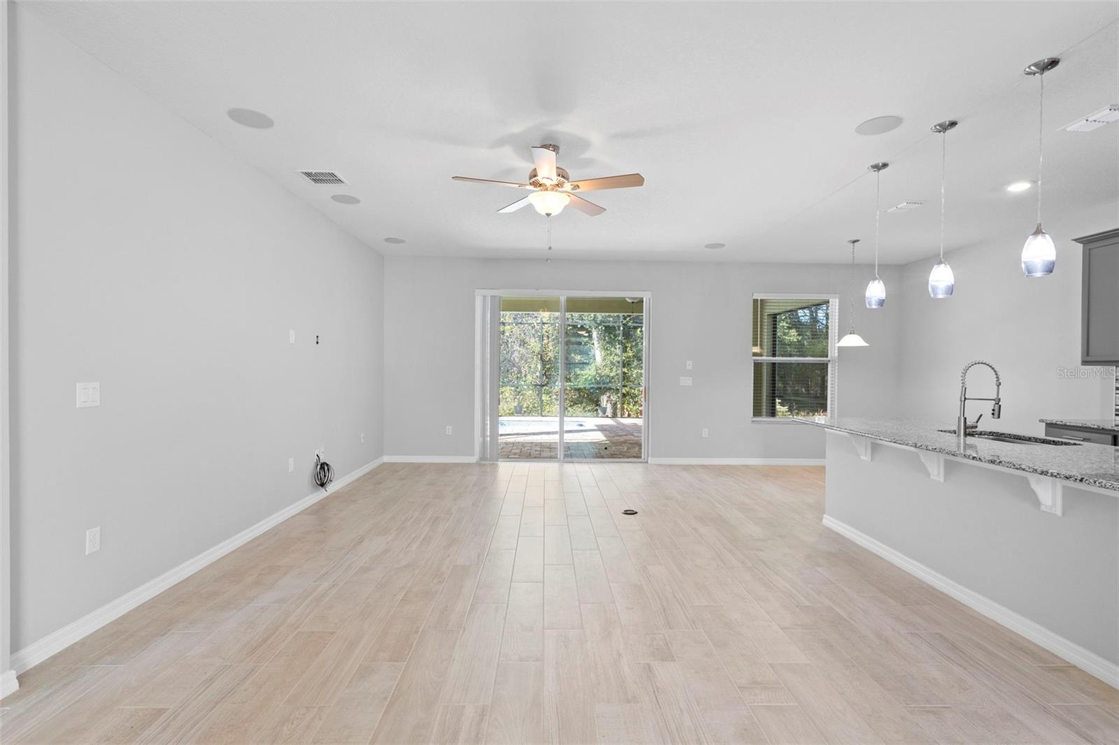 Image 25 of 54 For 402 Last Tree Drive