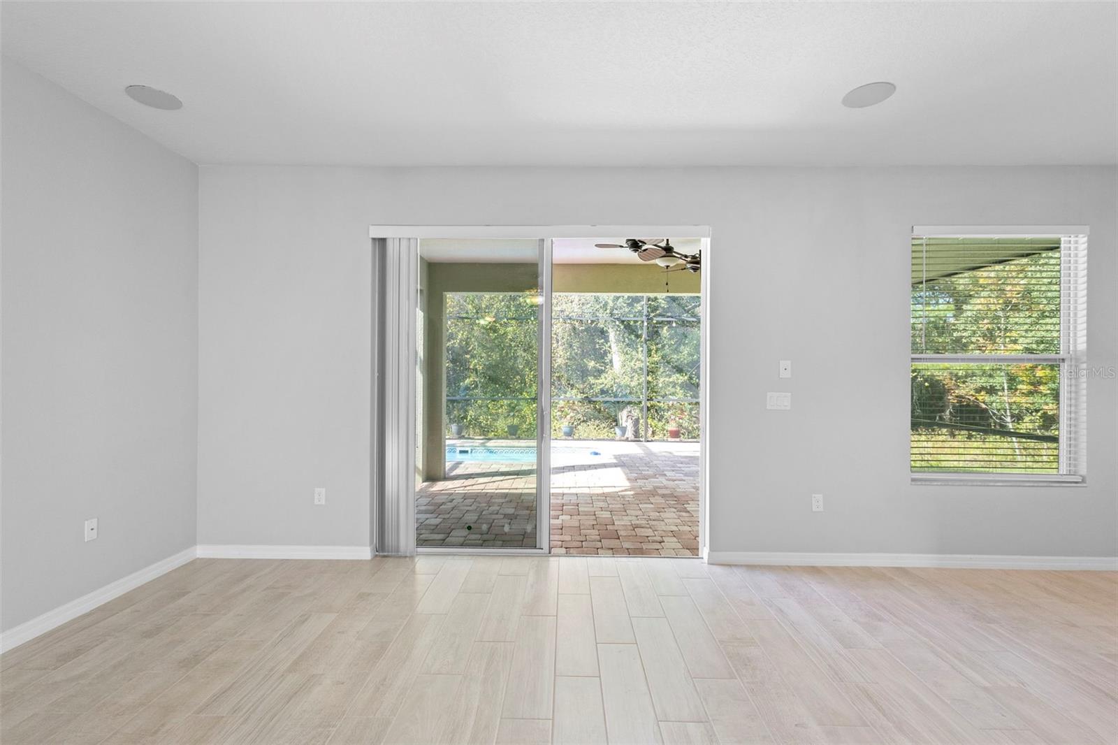 Image 29 of 54 For 402 Last Tree Drive