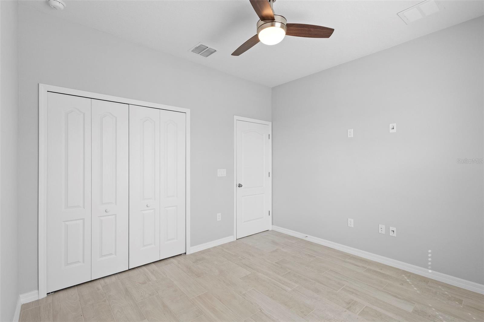 Image 43 of 54 For 402 Last Tree Drive