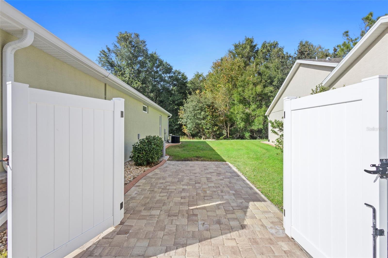 Image 49 of 54 For 402 Last Tree Drive