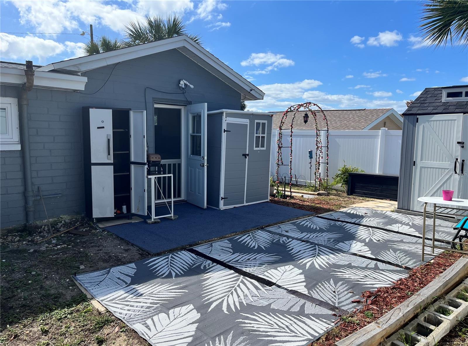 Image 15 of 17 For 515 Frances Terrace