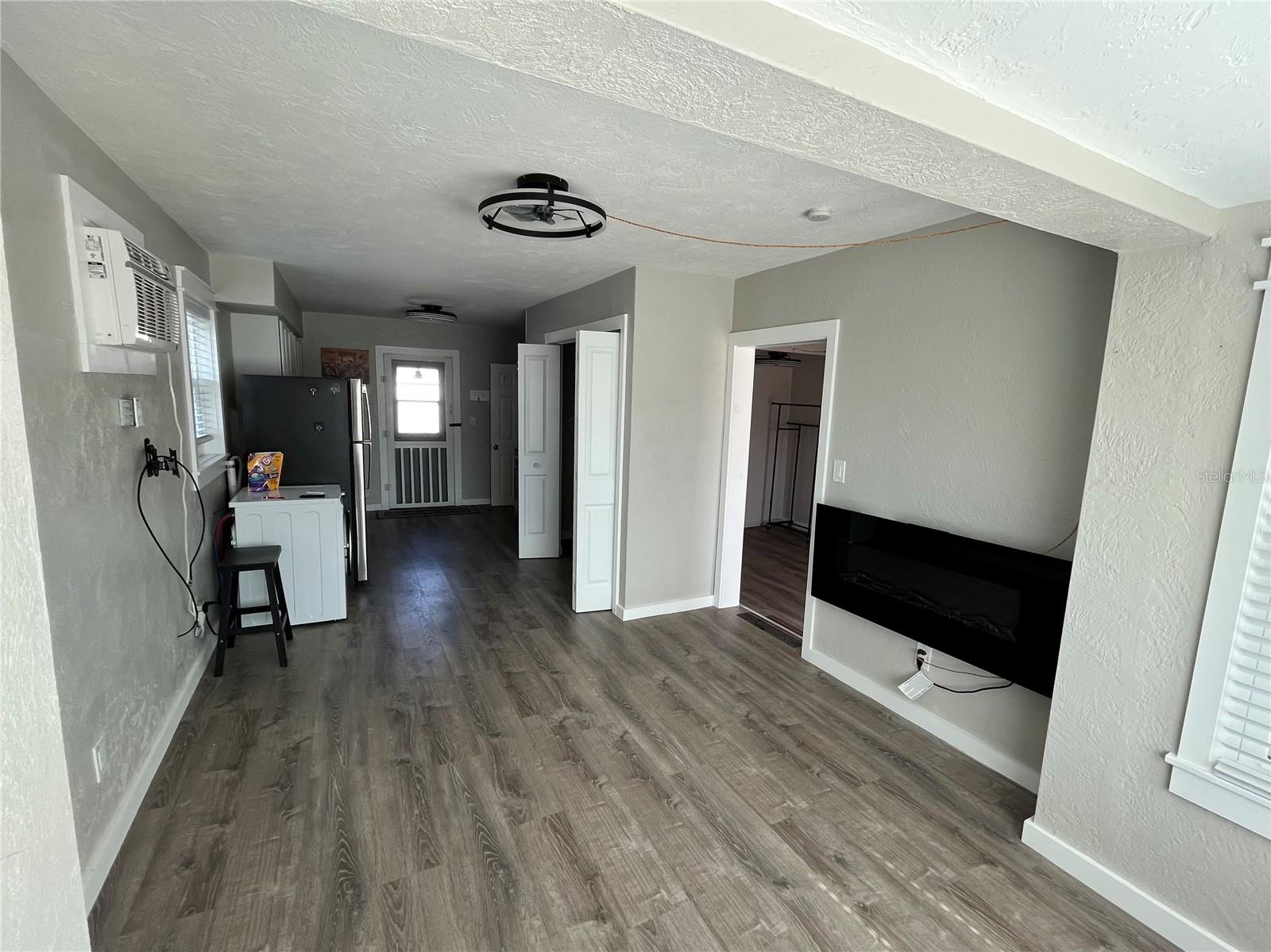 Image 3 of 17 For 515 Frances Terrace