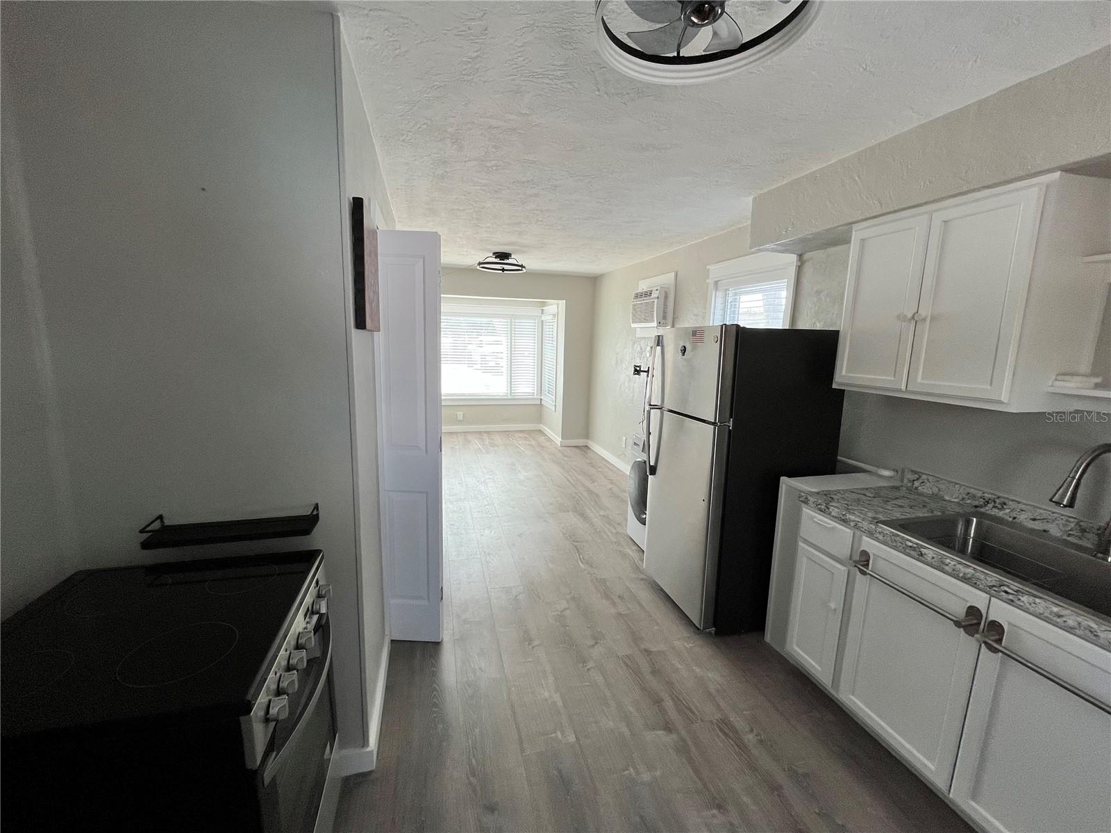 Image 6 of 17 For 515 Frances Terrace