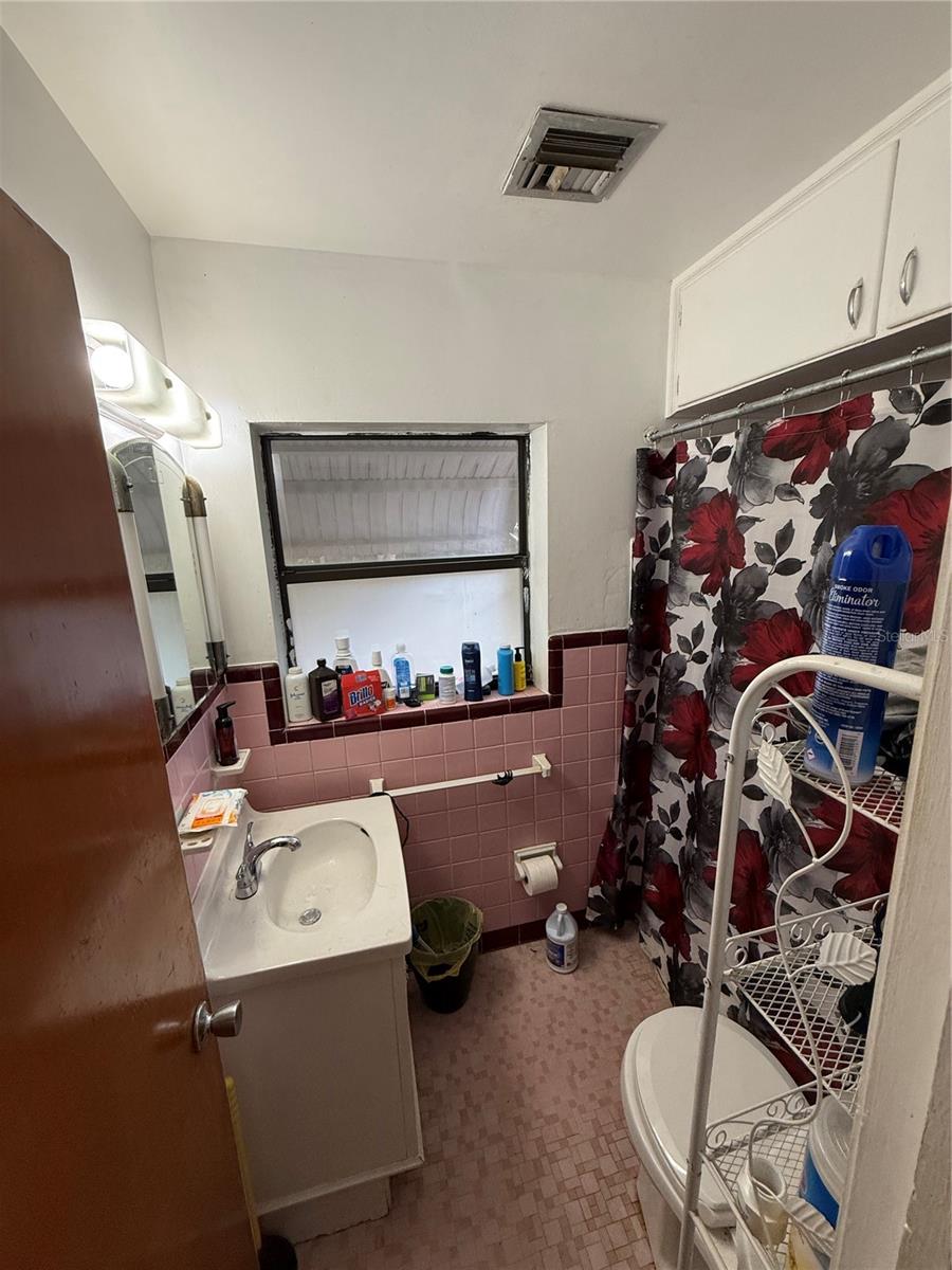 Image 10 of 14 For 2429 Elm Avenue