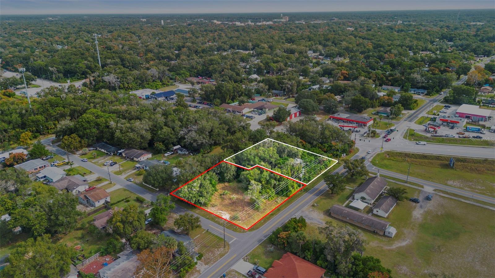 Image 3 of 11 For 905 Beresford Avenue