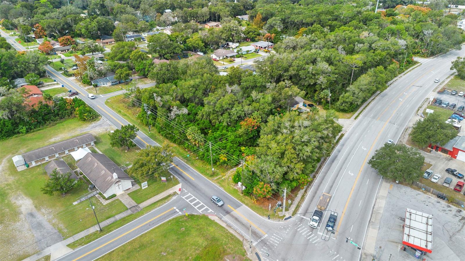 Image 6 of 11 For 905 Beresford Avenue