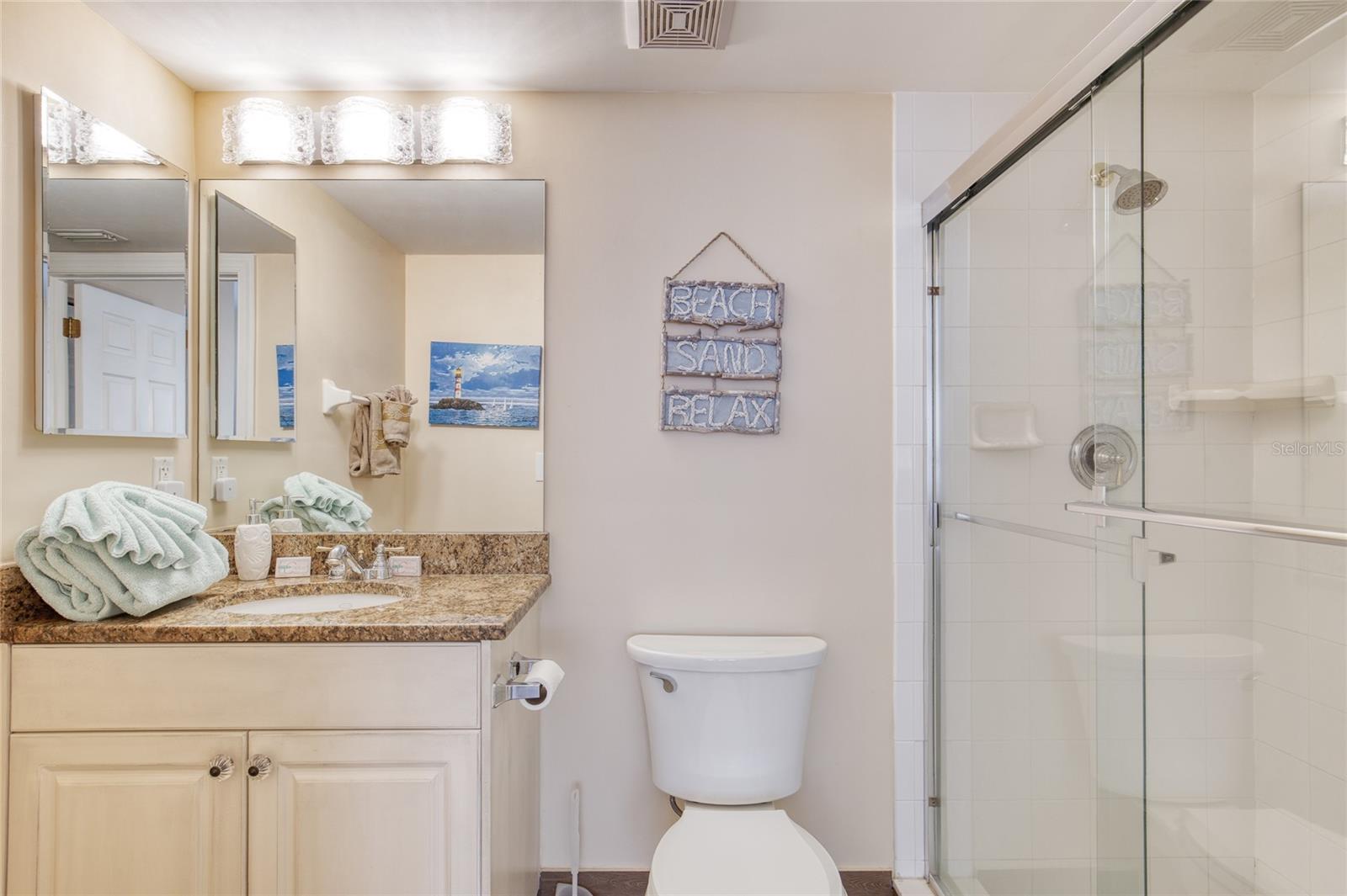 Image 11 of 62 For 3315 Atlantic Avenue 705