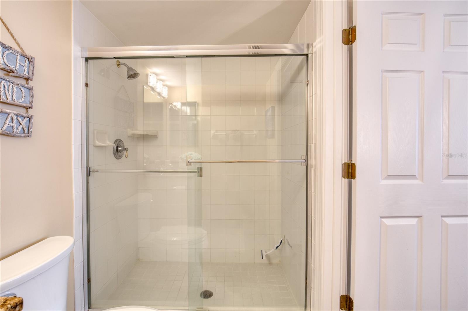 Image 13 of 62 For 3315 Atlantic Avenue 705