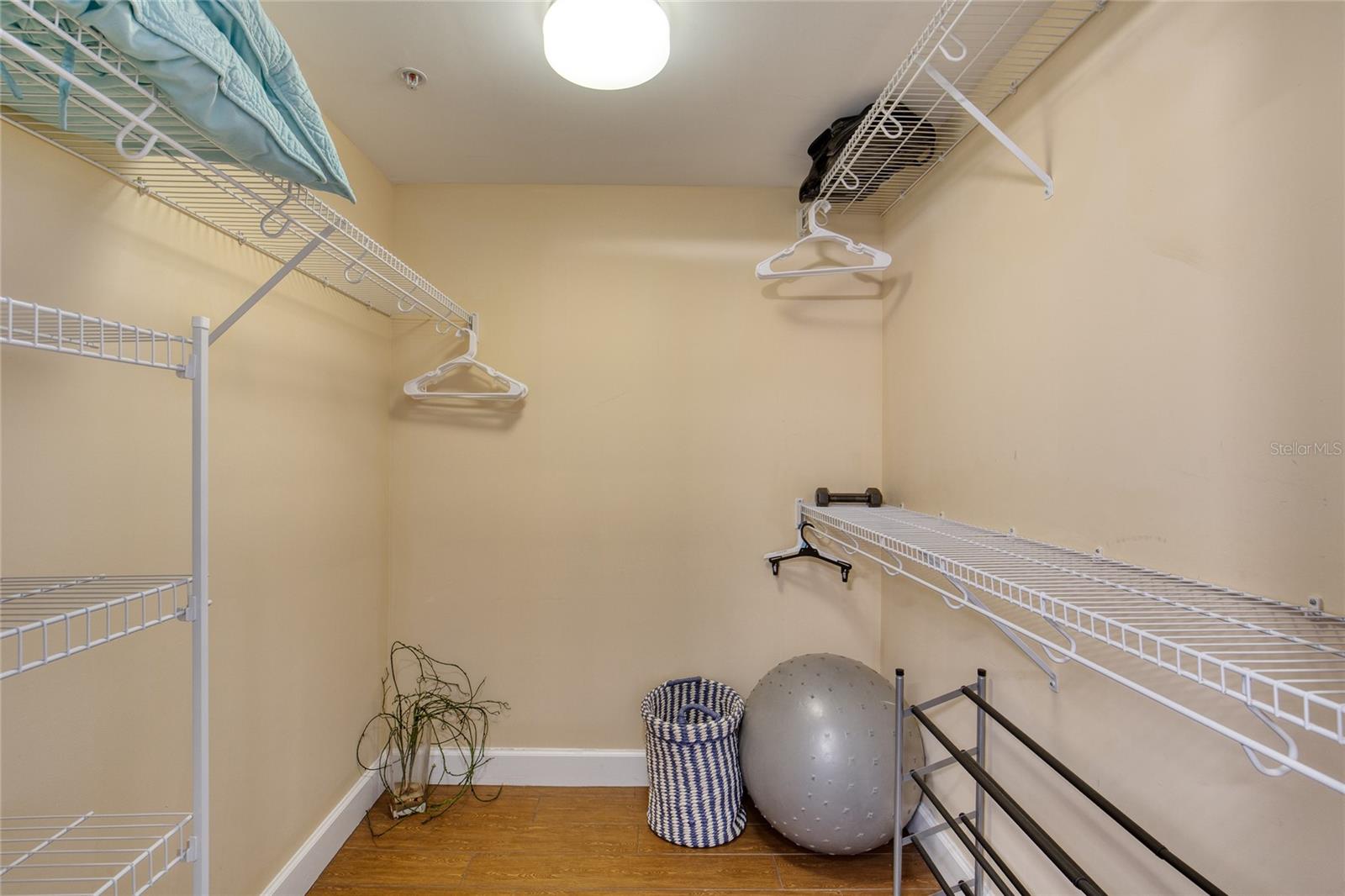 Image 29 of 62 For 3315 Atlantic Avenue 705