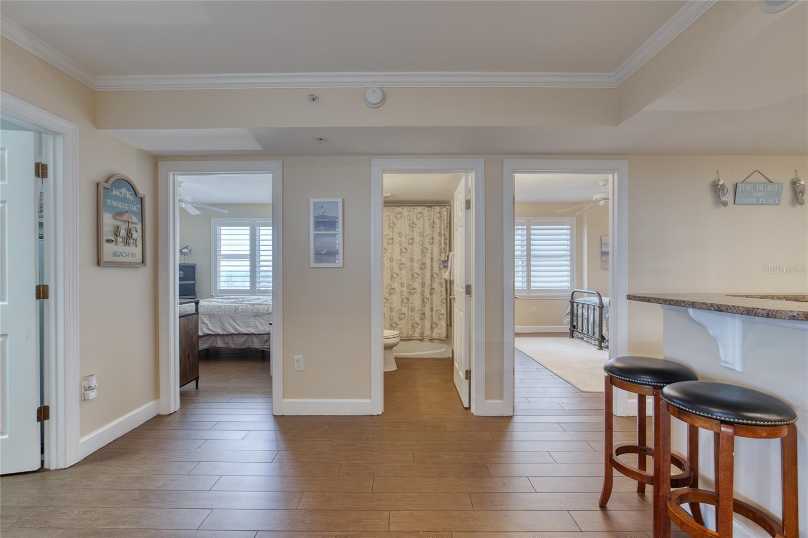 Image 8 of 62 For 3315 Atlantic Avenue 705