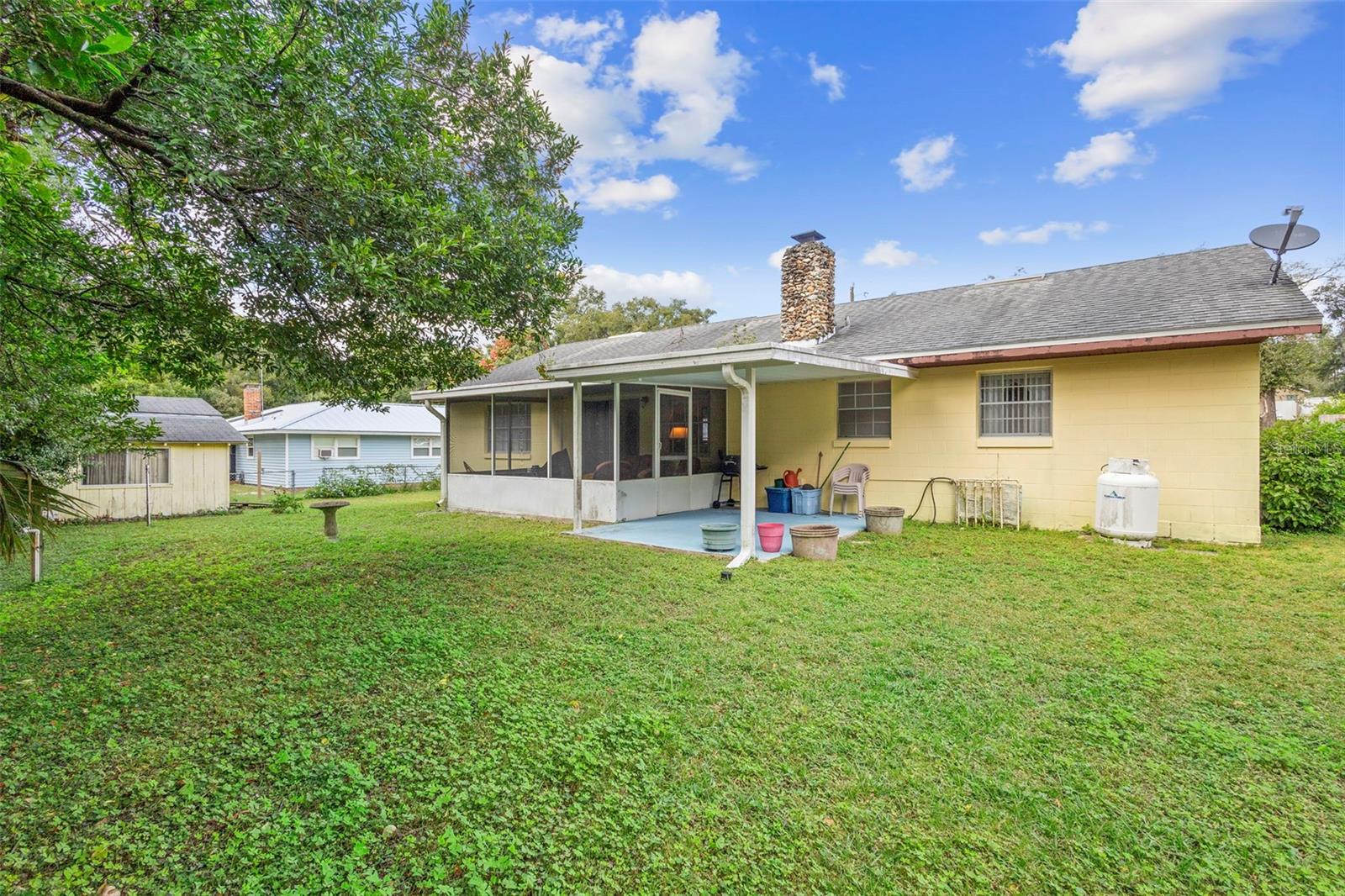 Image 21 of 26 For 146 Barrington Avenue