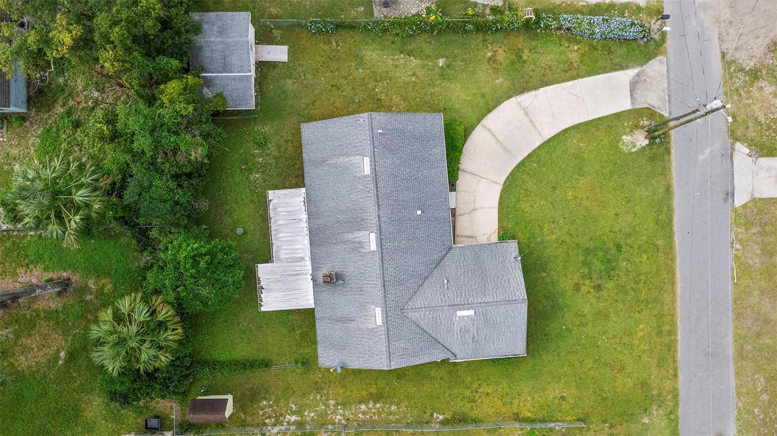 Image 23 of 26 For 146 Barrington Avenue