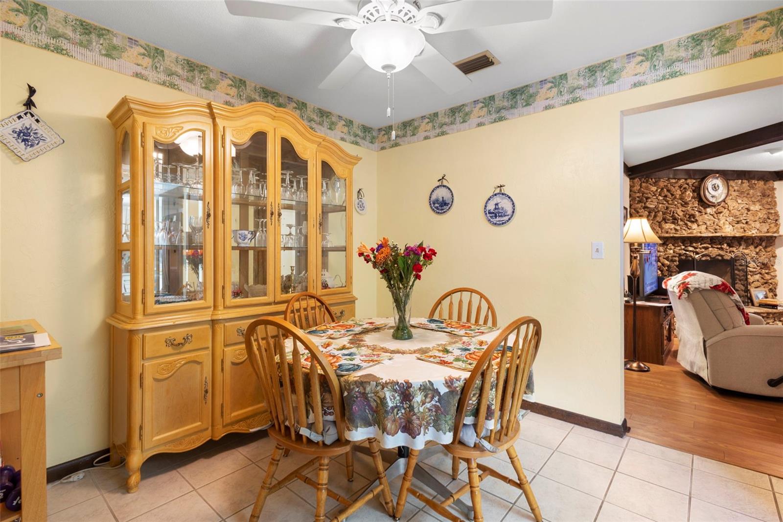 Image 9 of 26 For 146 Barrington Avenue