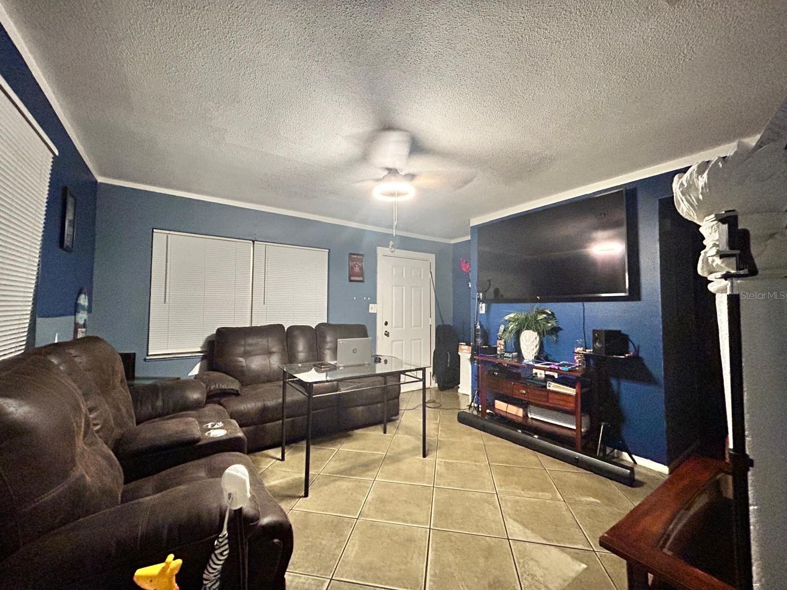 Image 3 of 5 For 1112 Bay Avenue