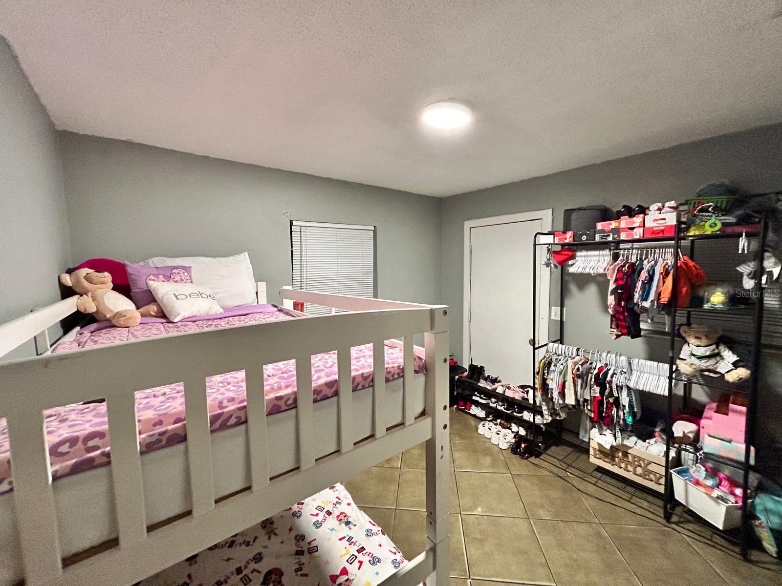 Image 4 of 5 For 1112 Bay Avenue