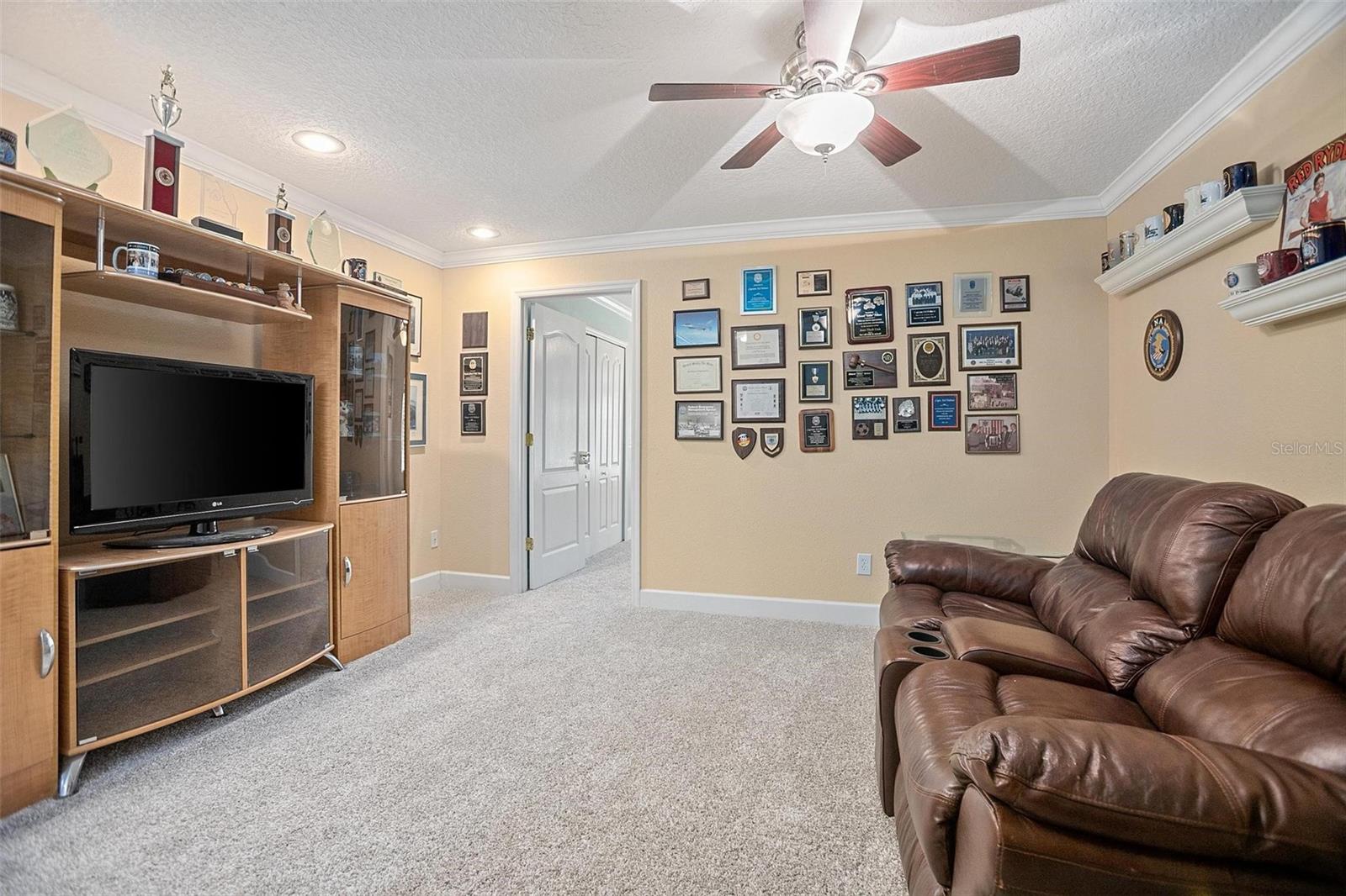 Image 27 of 49 For 5009 Hawks Hammock Way