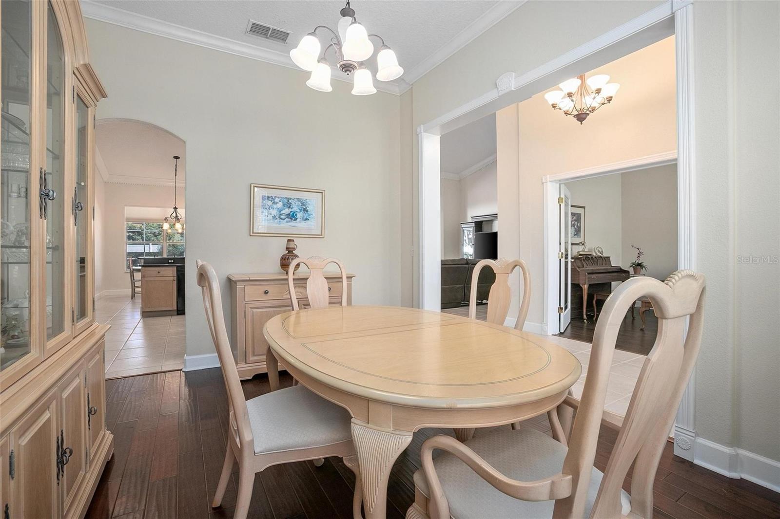 Image 7 of 49 For 5009 Hawks Hammock Way