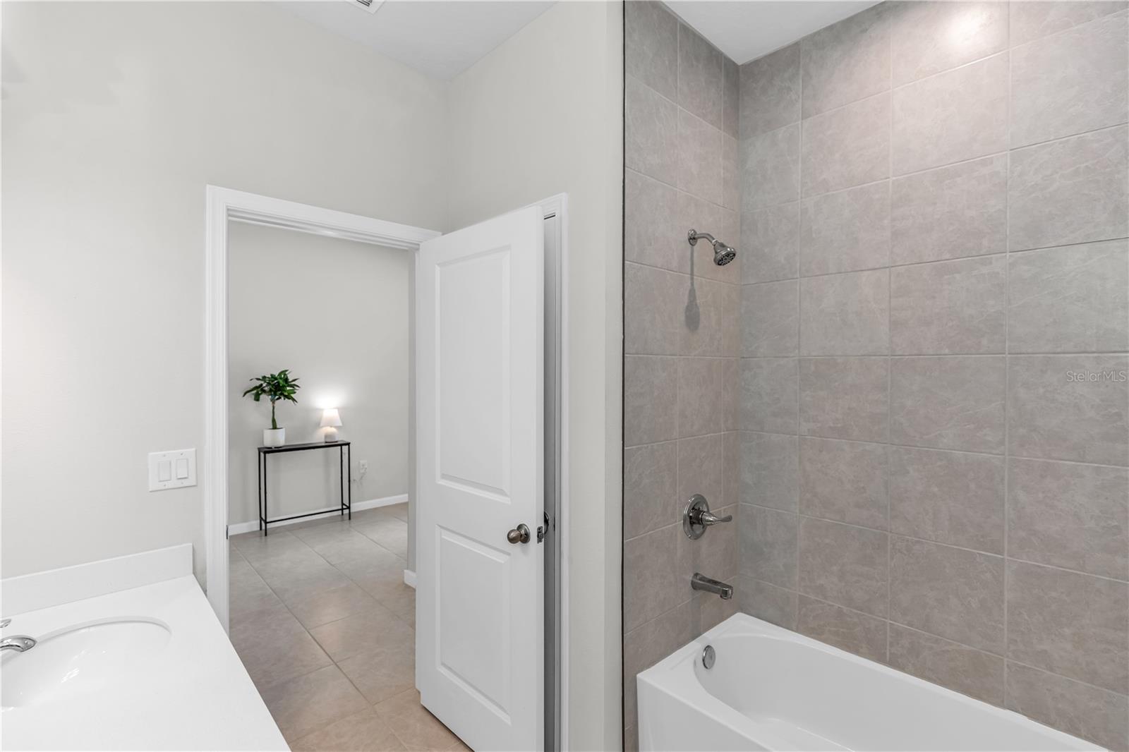 Image 23 of 40 For 1090 Chelan Falls Drive