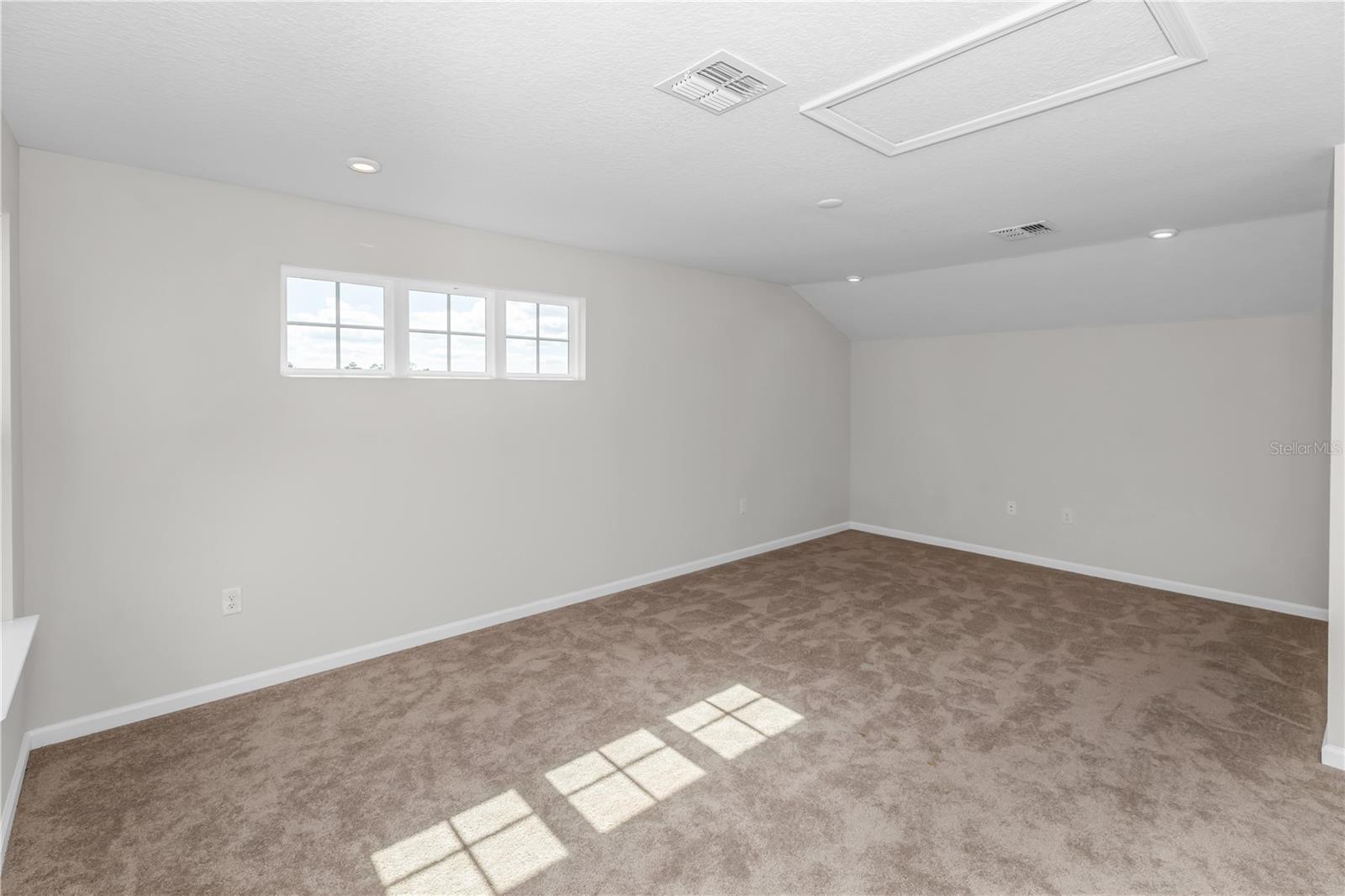 Image 28 of 40 For 1090 Chelan Falls Drive