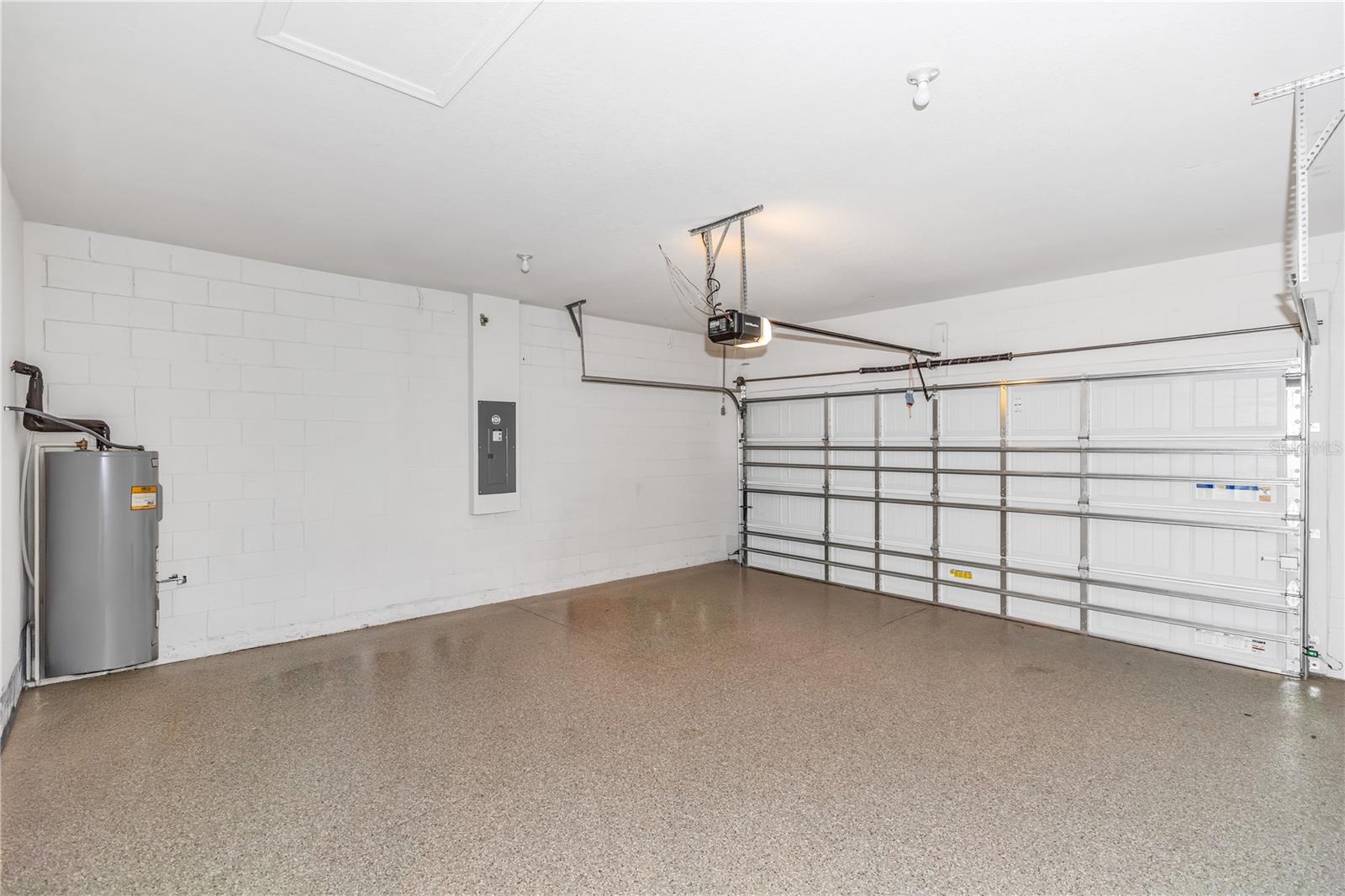 Image 34 of 40 For 1090 Chelan Falls Drive