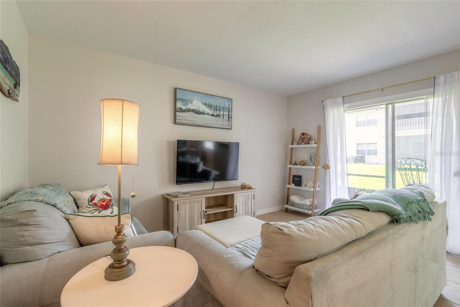 Image 10 of 29 For 415 Banana Cay Drive F