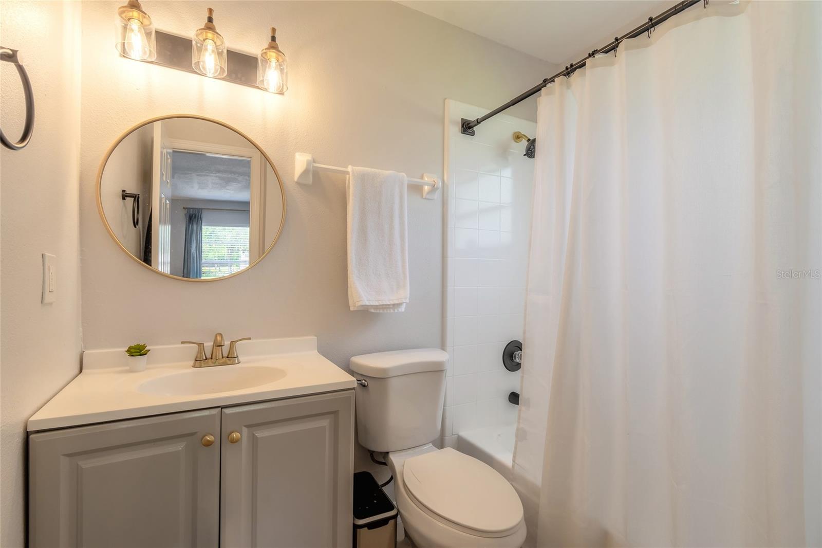 Image 18 of 29 For 415 Banana Cay Drive F